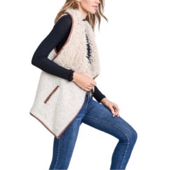 Anthropologie Love Tree Teddy Faux Fur Leather Vest - Picture 8 of 9